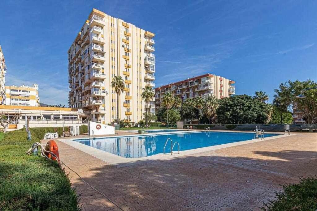 797 Holiday Rentals - Equipado estudio cerca del Parque la Paloma Benalmádena Exterior foto