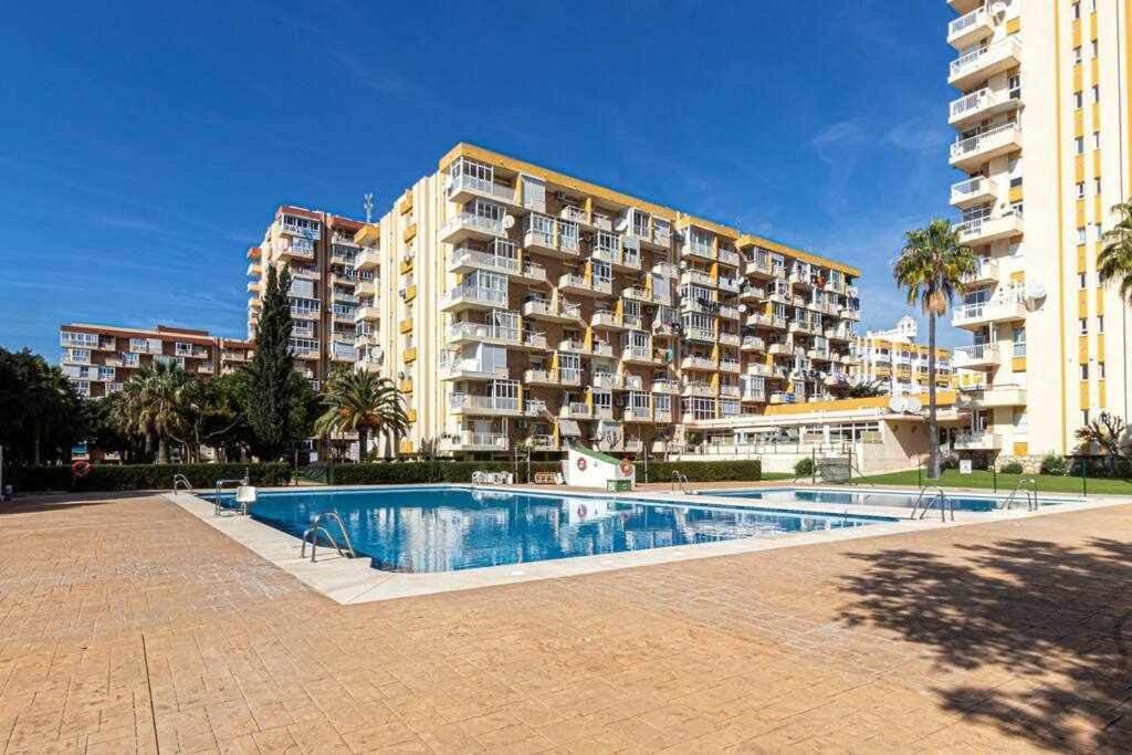 797 Holiday Rentals - Equipado estudio cerca del Parque la Paloma Benalmádena Exterior foto