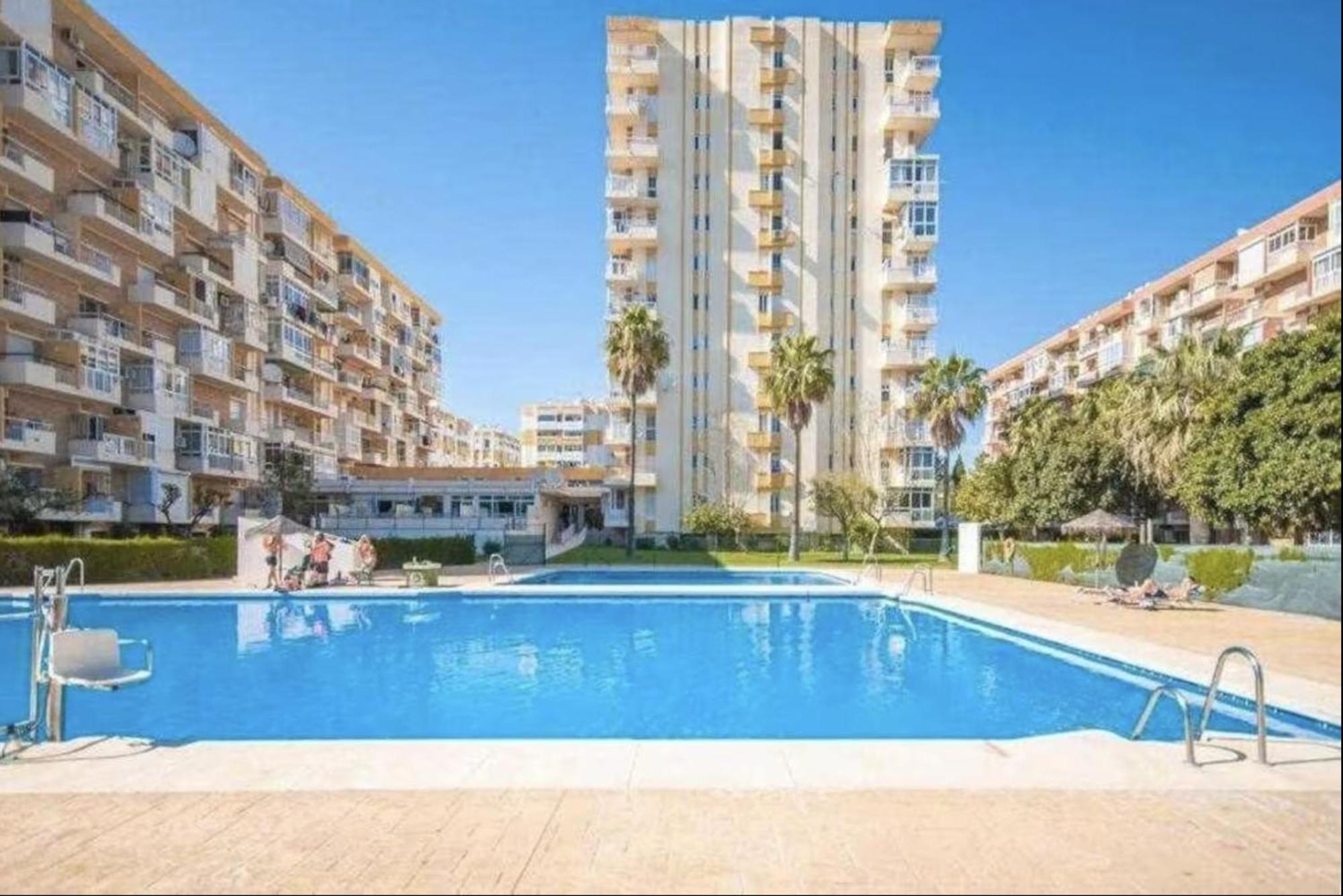 797 Holiday Rentals - Equipado estudio cerca del Parque la Paloma Benalmádena Exterior foto